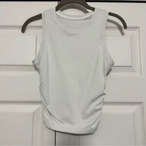 Lululemon License to Train Tight-Fit Tank Top in Heathered Bone Size 6 EUC